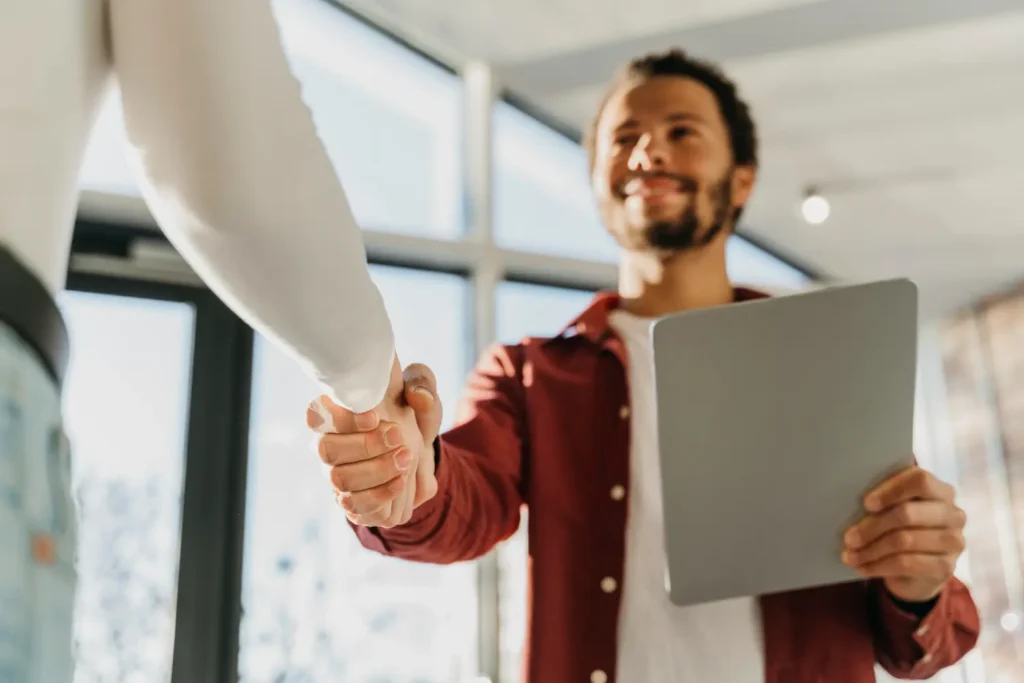Profesional transformando sus resultados con datos